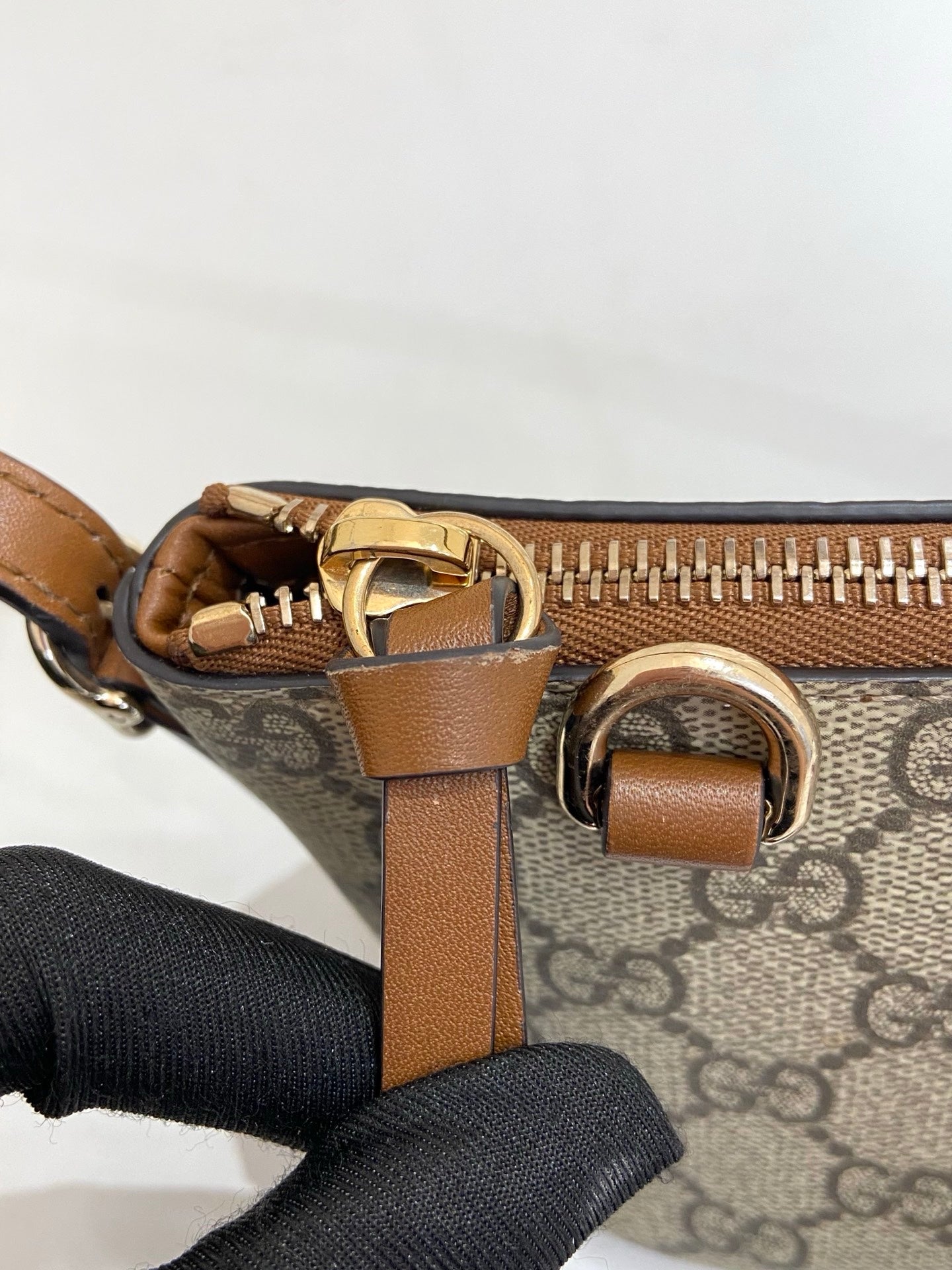 Gucci - Emblem - Leather - Brown - (small)