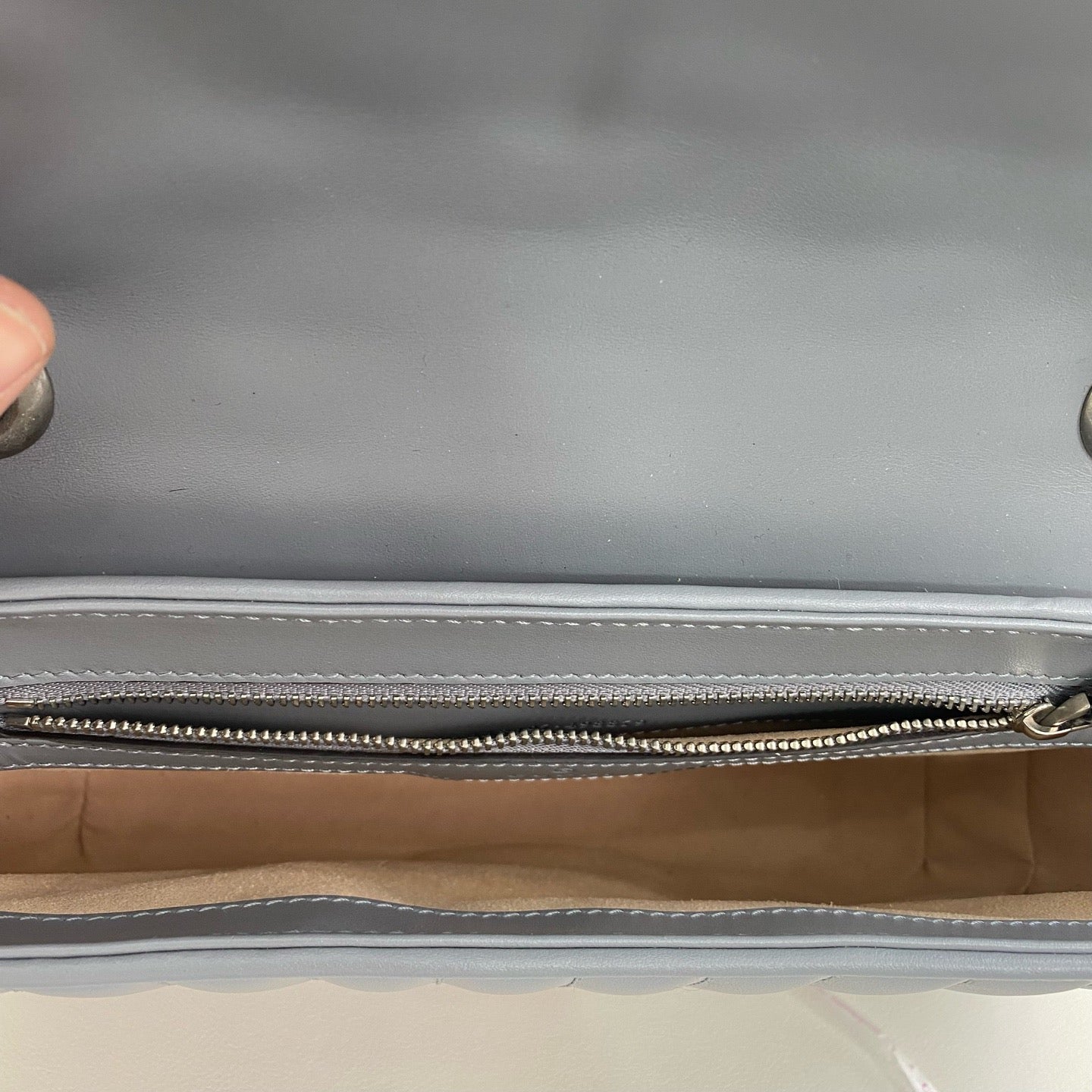 Gucci - GG Marmont Matelassé Shoulder Bag - Matelassé leather - Pale Blue - (Medium)