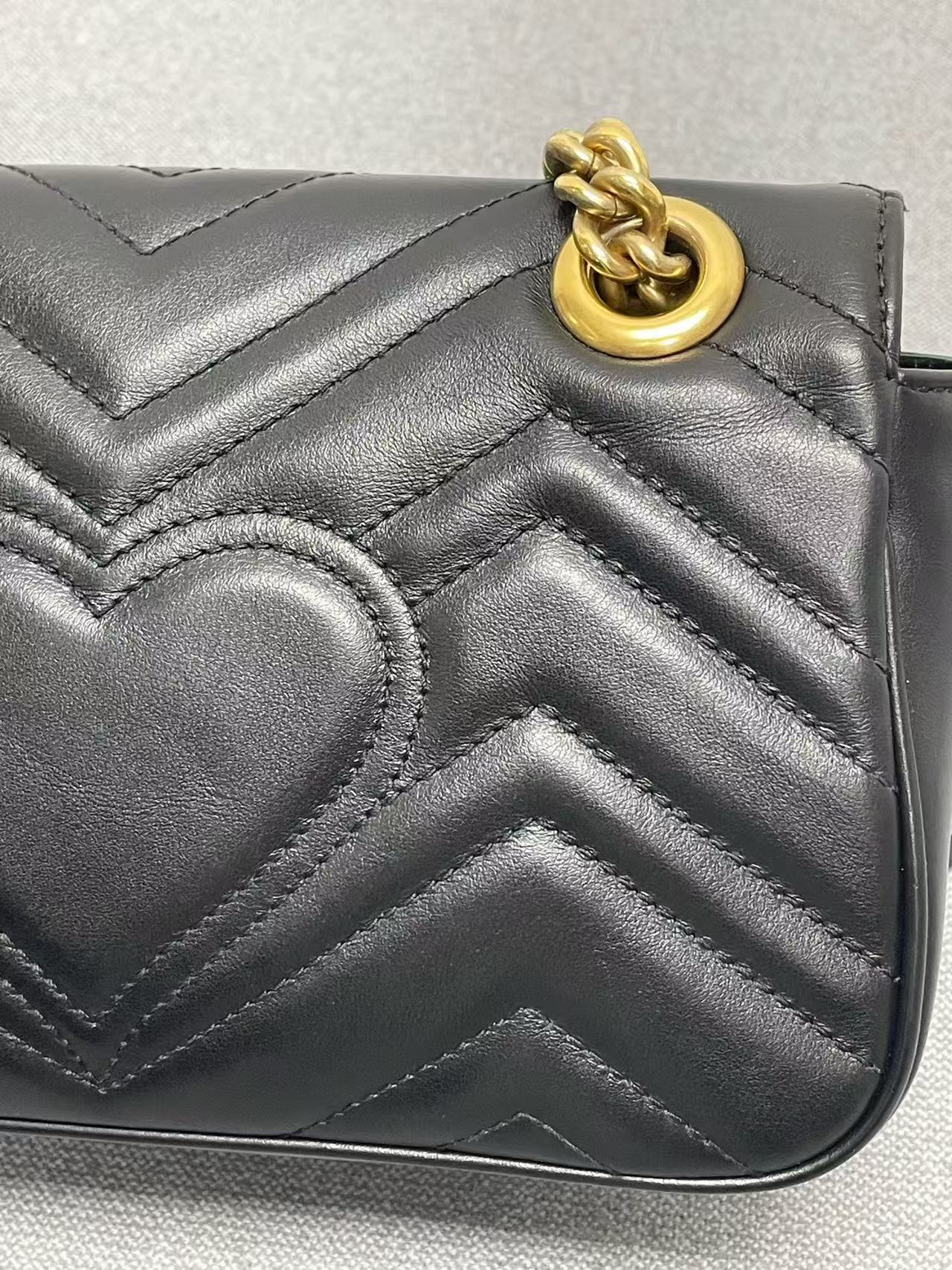 Gucci - GG Marmont Matelassé Small Shoulder Bag - Leather - Black with Gold-Tone Hardware - (Small)