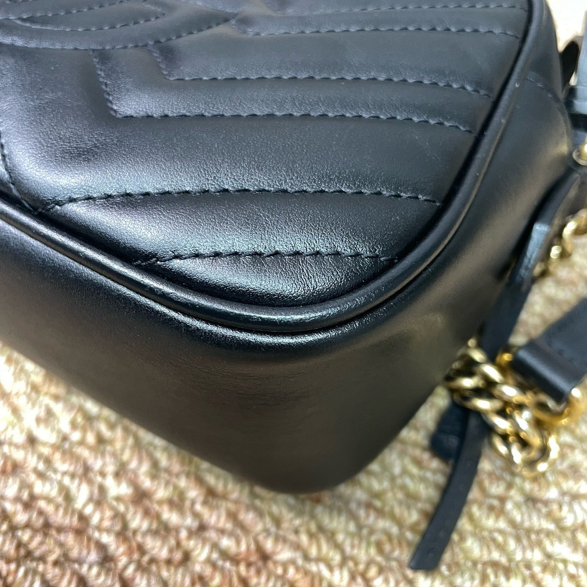 Gucci - GG Marmont Medium - Leather - Black - (Medium)