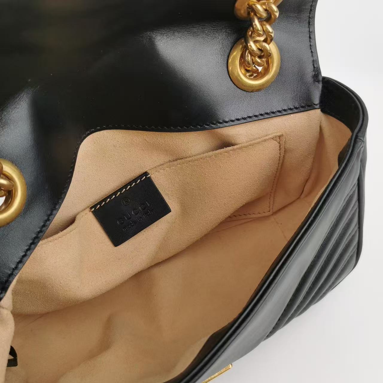 Gucci - GG Marmont Small Flap Bag - Cowhide leather - Black with Gold-Tone Hardware - (small)