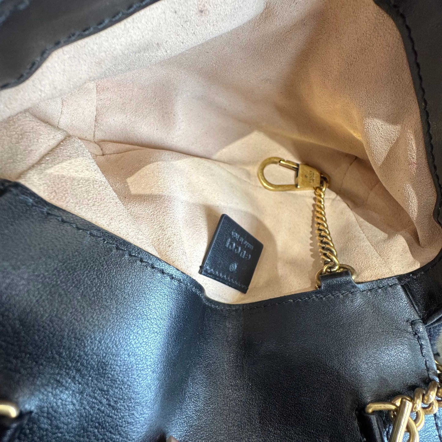 Gucci - GG Marmont Super Mini Chain Bag - Leather - Black with Gold-Tone Hardware - (mini)