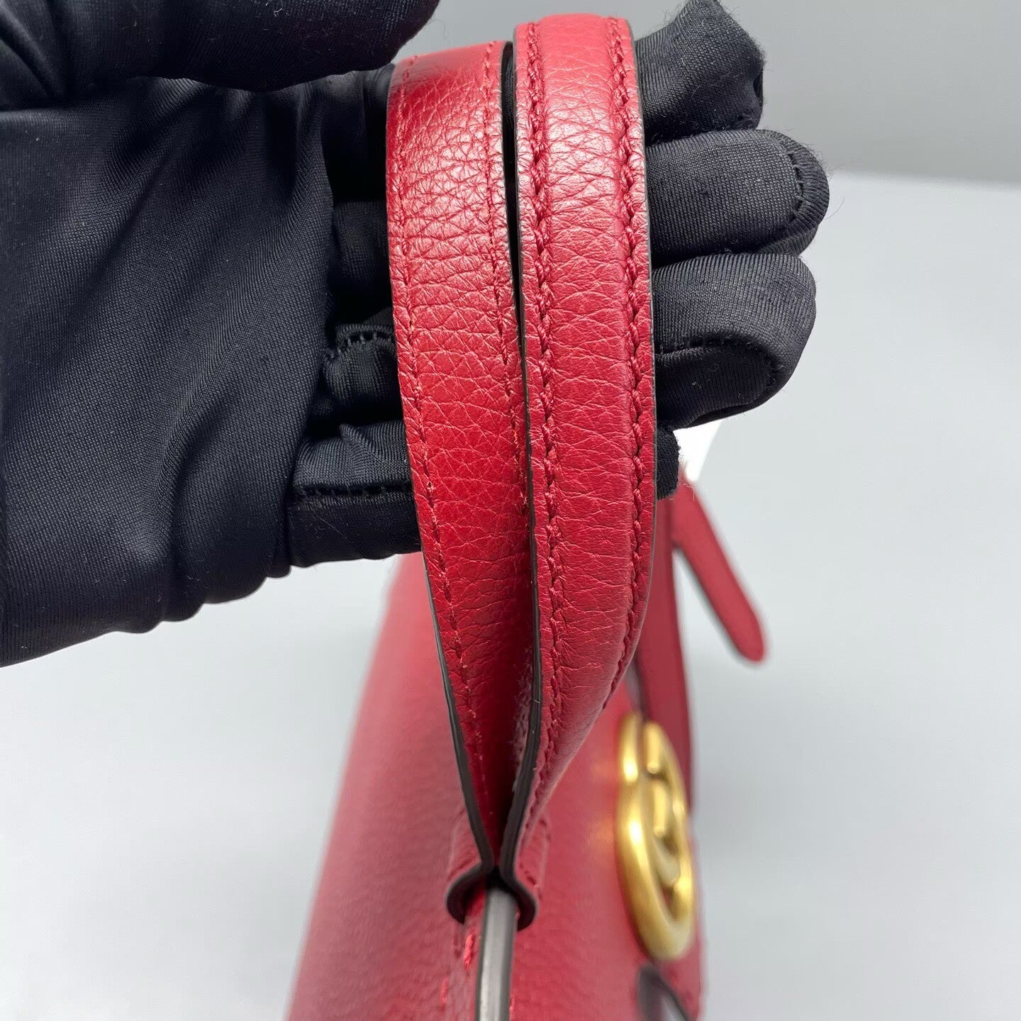 Gucci - GG Marmont Top Handle Bag - Grained leather - Red - (Medium)
