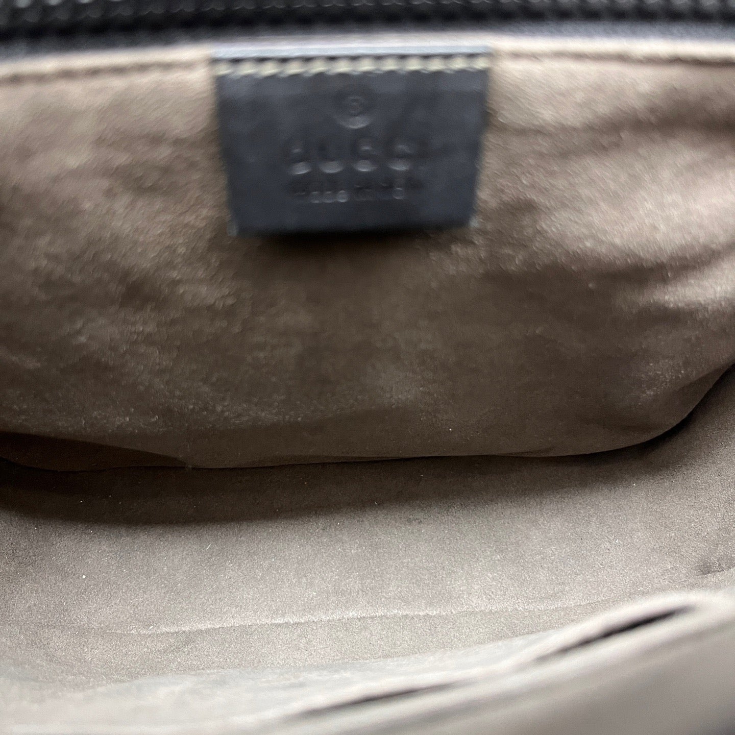 Gucci - GG Supreme Messenger Bag - GG Supreme coated canvas with leather trim - Beige and Black - (Small)