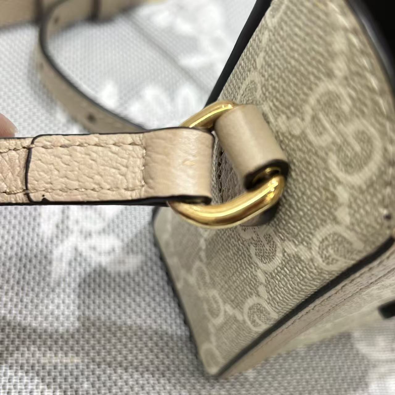 Gucci - Horsebit 1955 Phone Bag - GG Supreme canvas with leather trim - Beige and Tan - (mini)