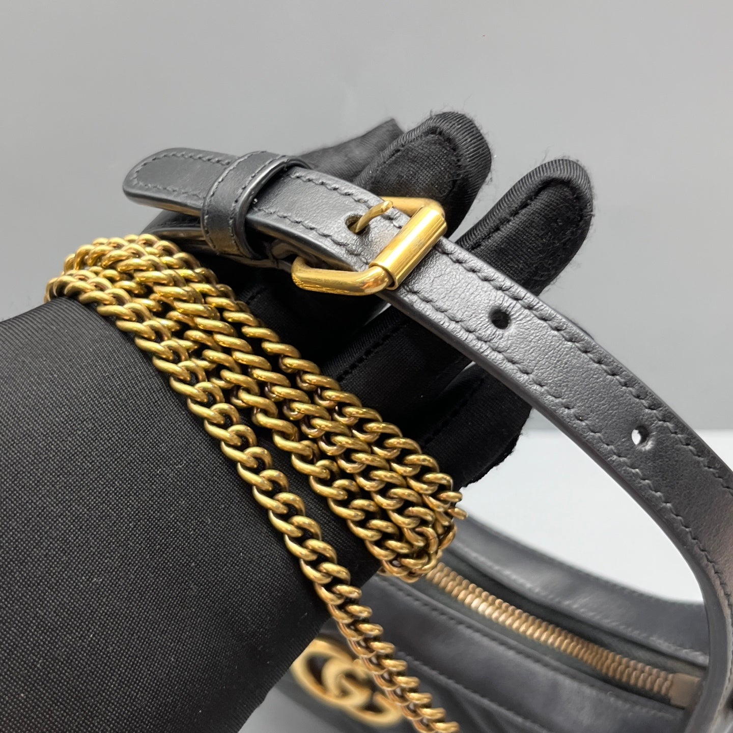 Gucci - Marmont Crescent Bag - Matelassé leather - Black - (mini)