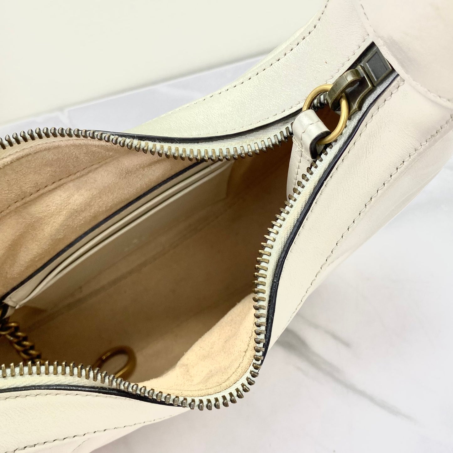 Gucci - Marmont Crescent Shoulder Bag - Leather - White - (mini)