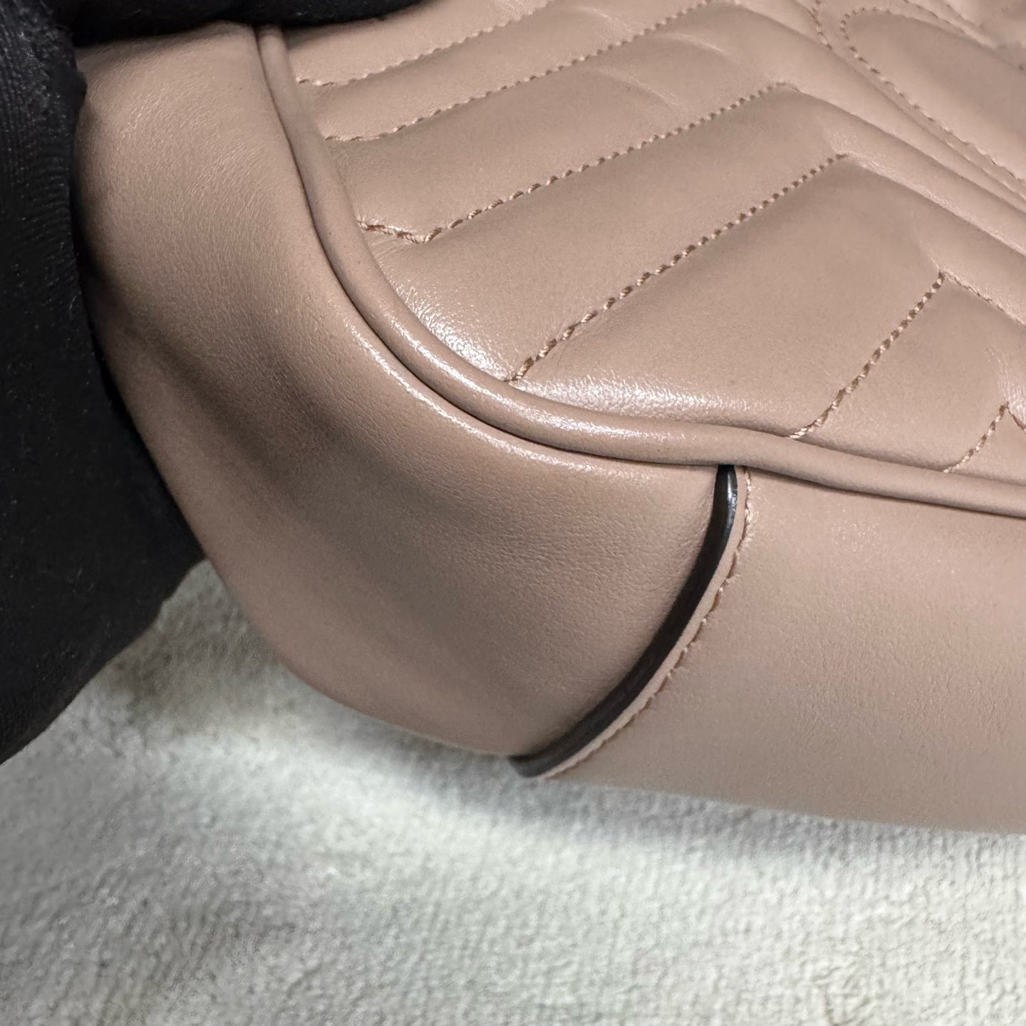 Gucci - Marmont - Leather - Beige - (medium)