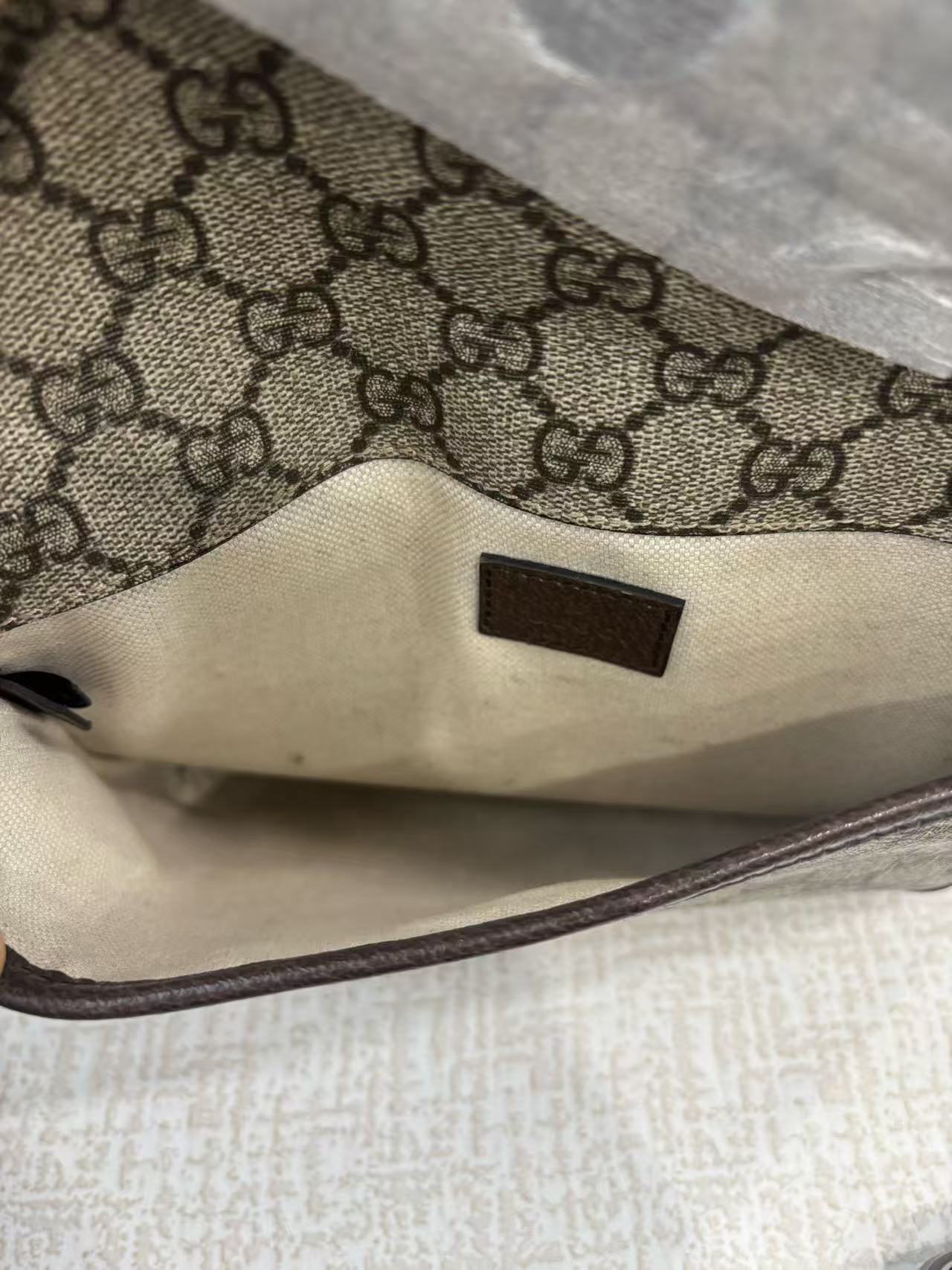 Gucci - Neo Vintage Messenger Bag - GG Supreme canvas with leather trim - Ebony Brown with Green and Red Web stripe - (Small)