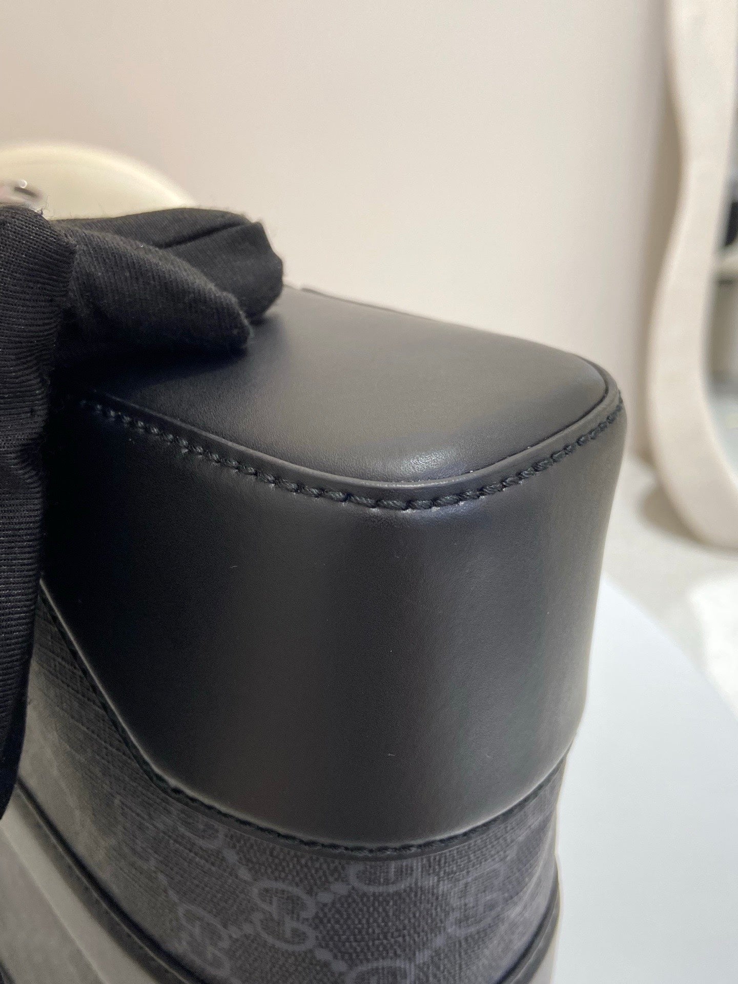 Gucci - Other - Cloth - Black - (medium)