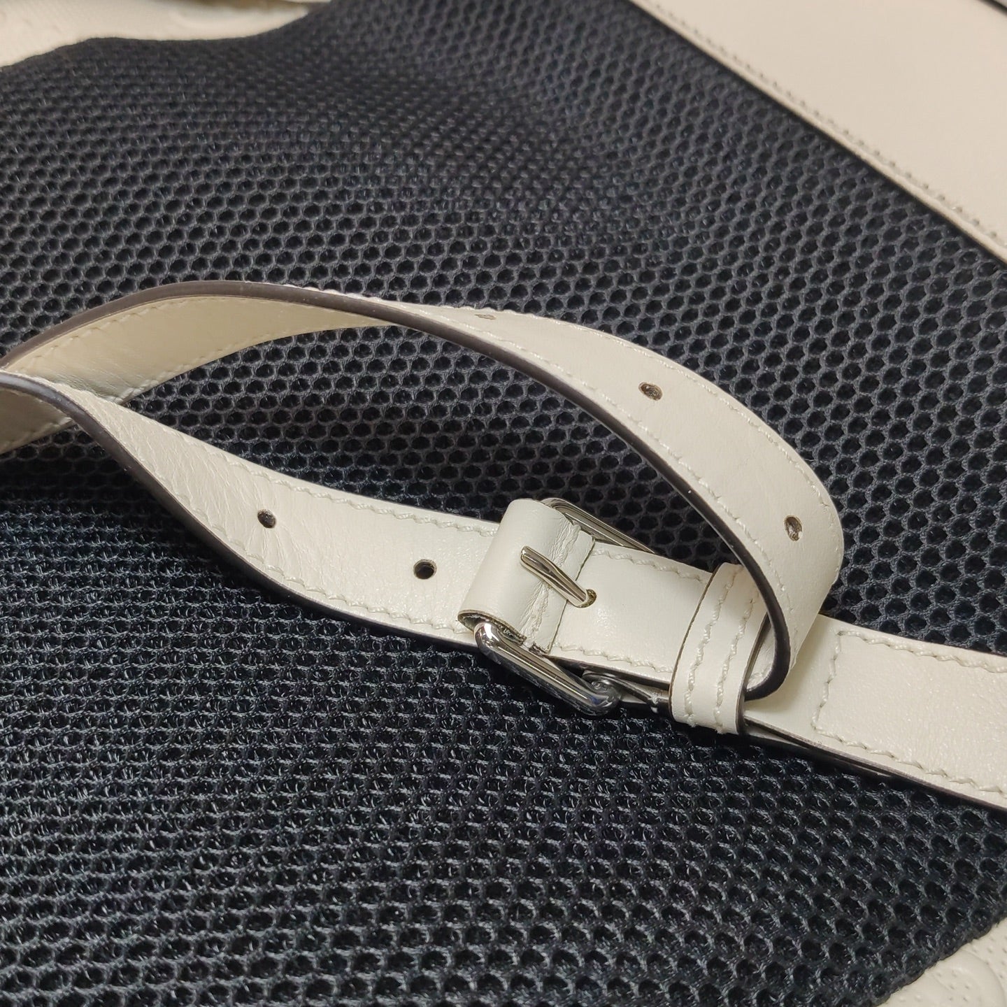 Gucci - Other - Leather - Beige - (medium)