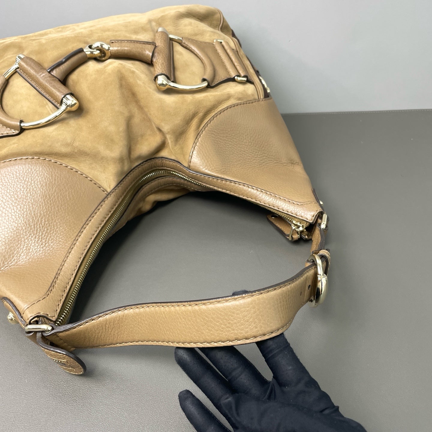 Gucci - Other - Suede - Brown - (medium)