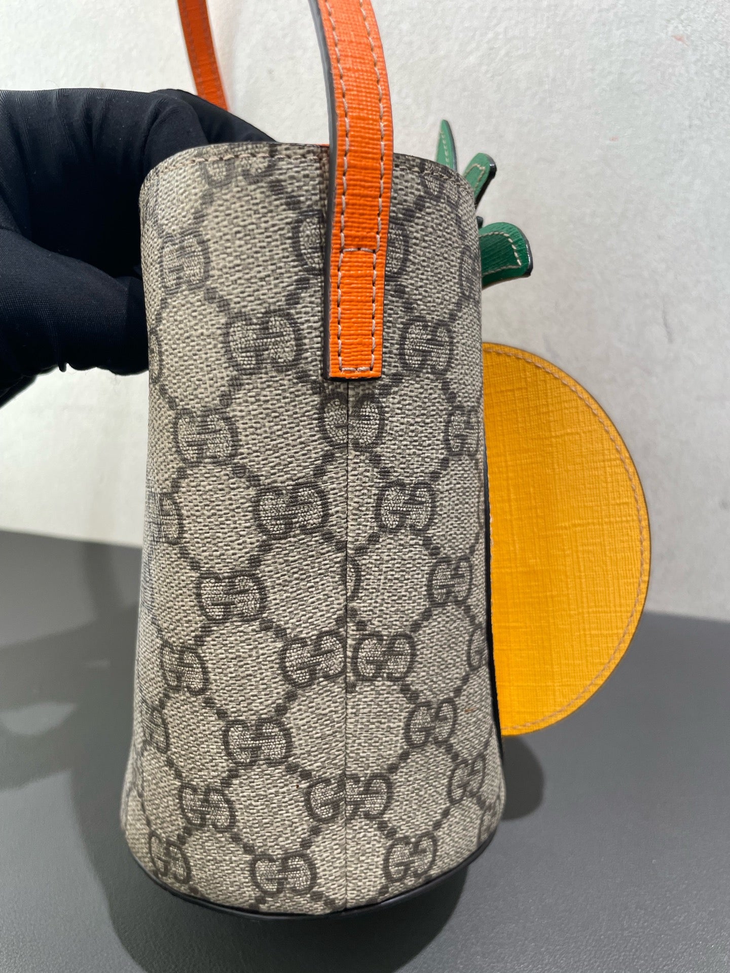 Gucci - Pineapple Mini Bucket Bag - GG Supreme canvas with leather trim and accents - Multicolour (Beige, Brown, Yellow, Green, Orange) - (mini)
