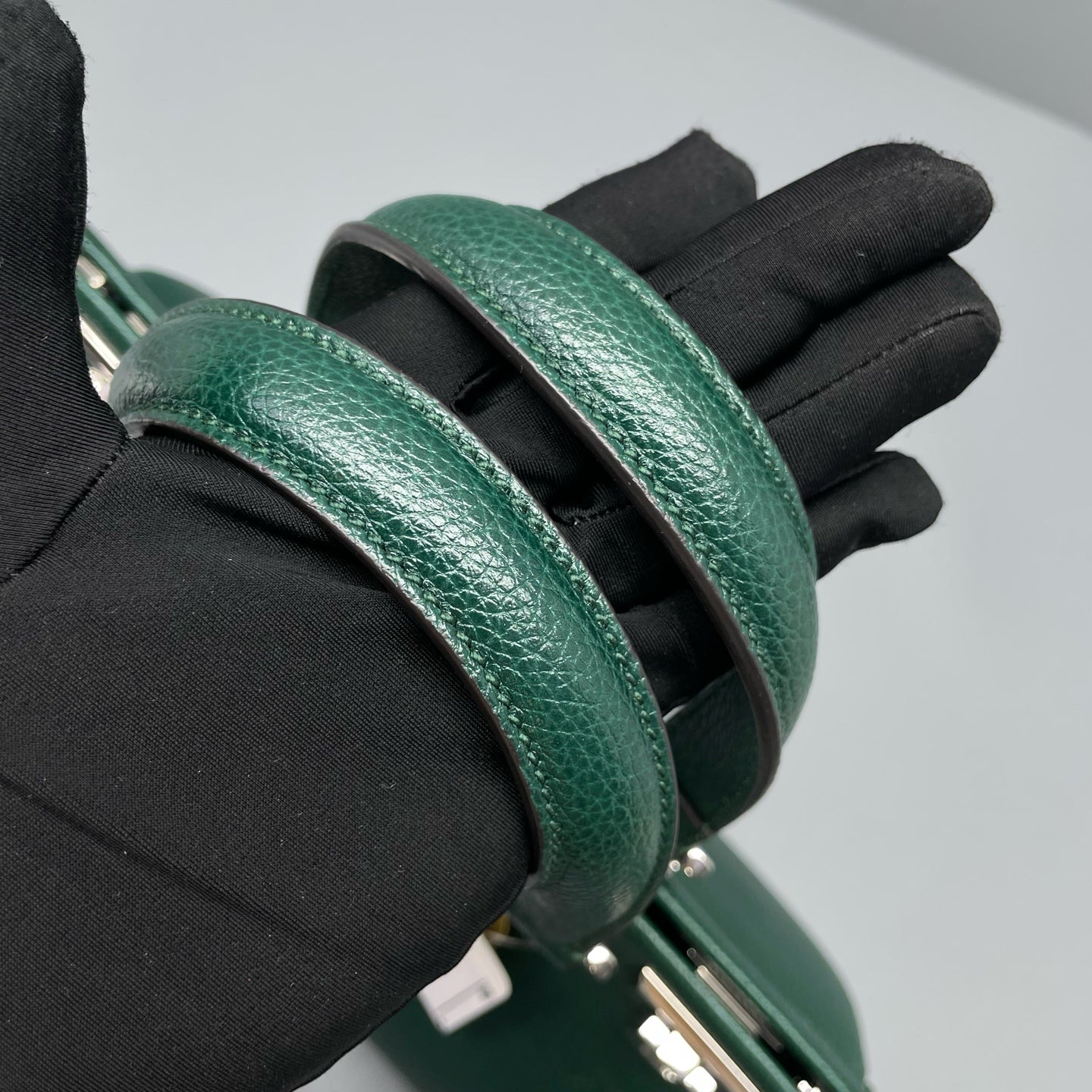 Gucci - Zumi - Grained leather - Green with Mixed-Tone Hardware - (small)