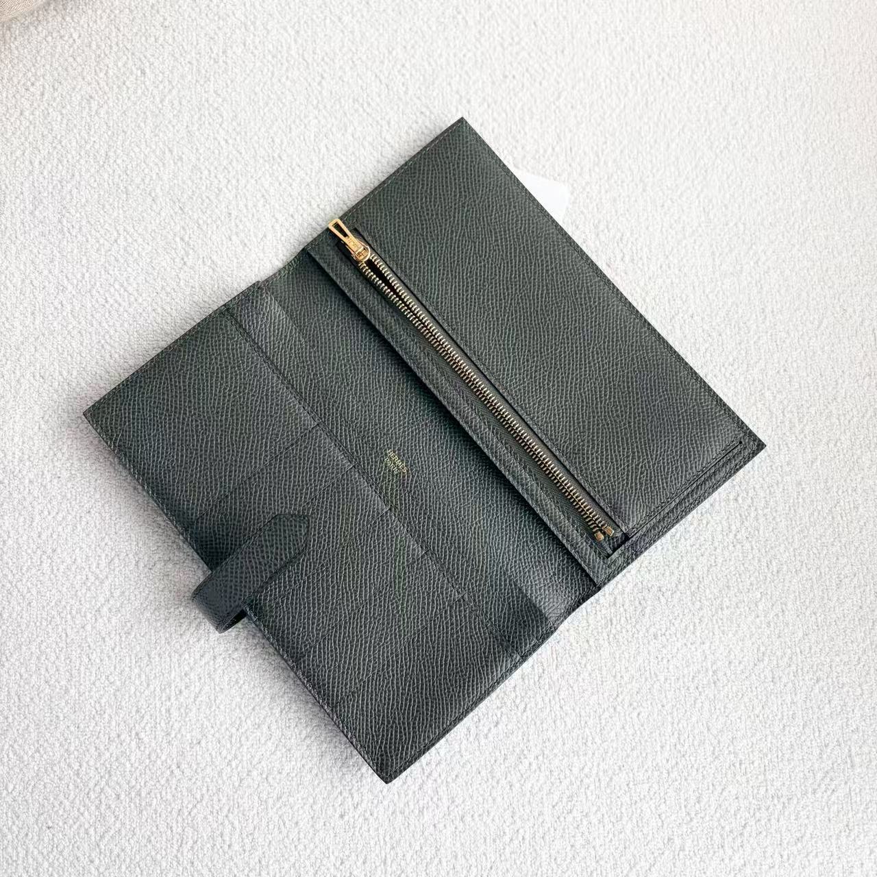 Hermès - Bearn - Epsom leather - Deep Green with Gold-Tone Hardware