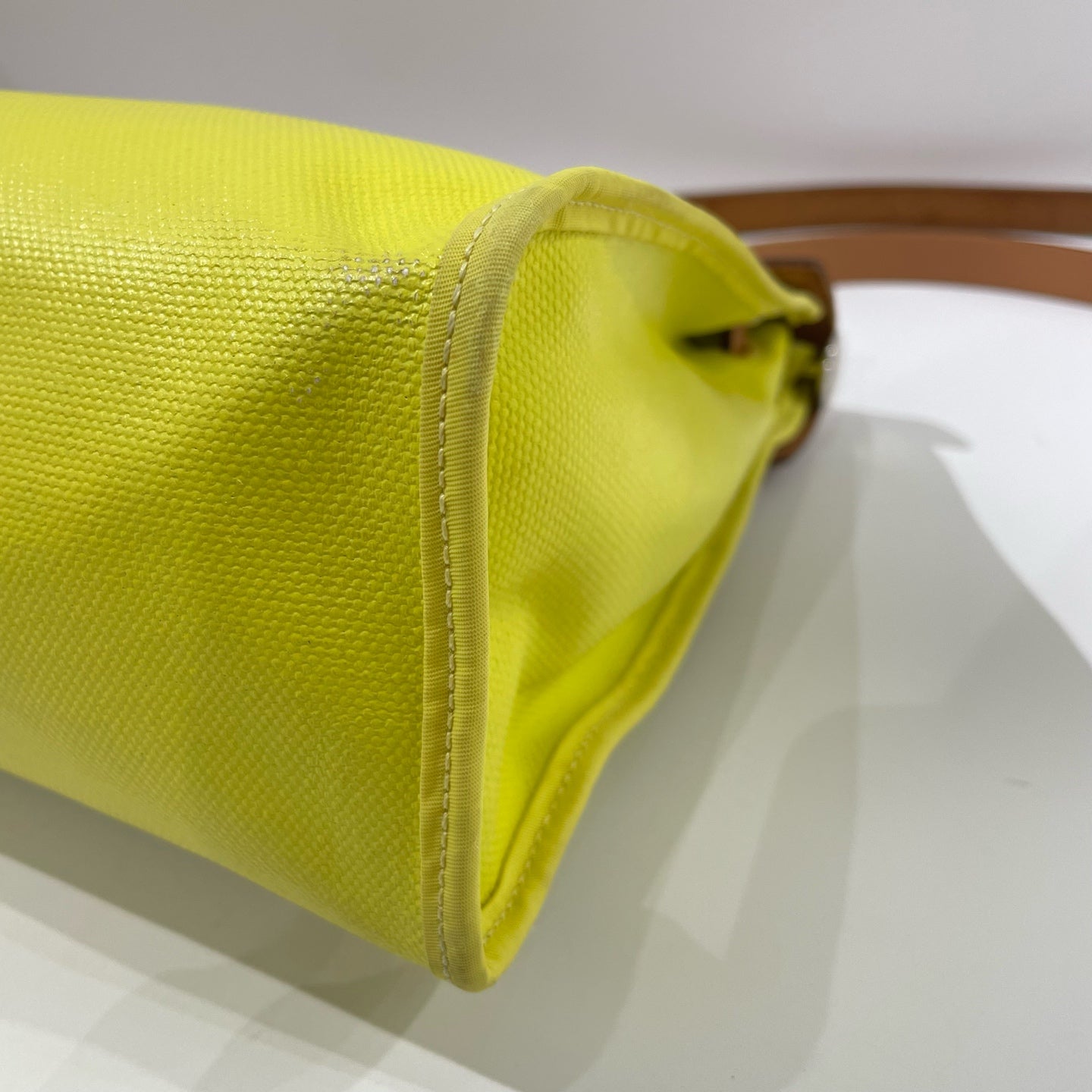 Hermès - Herbag Zip 31 - Canvas and Vachetta leather - Lemon Yellow with Natural Tan Leather - (medium)