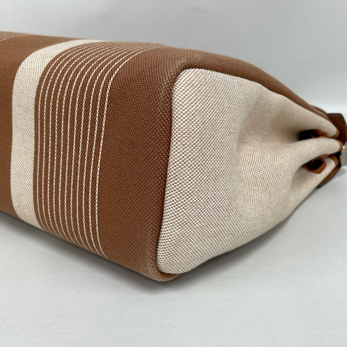 Hermès - Herbag Zip 31 - Toile H Canvas and Vache Hunter Leather - Brown and Beige - (Medium)