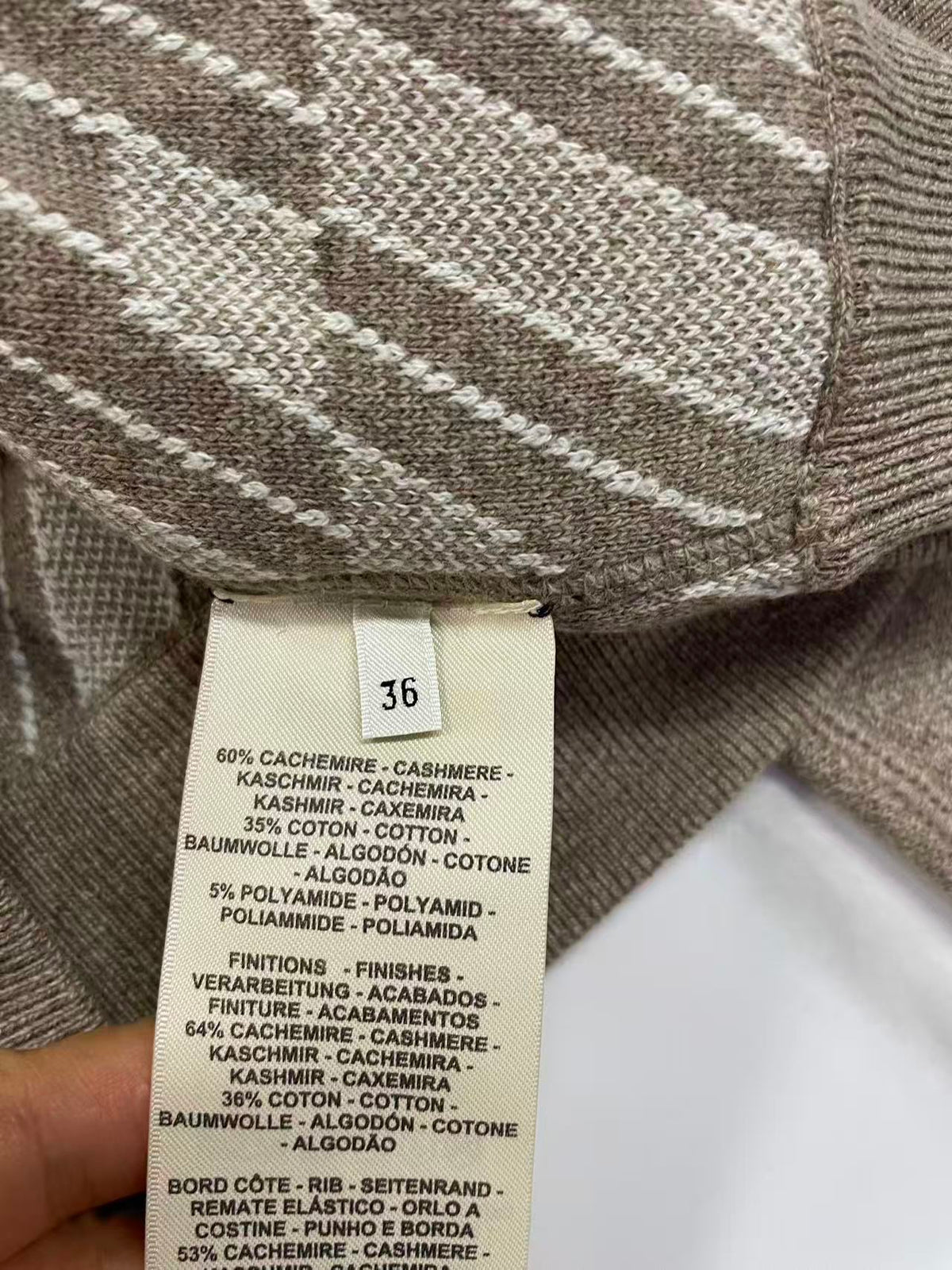 Hermès - Other - Cashmere - Beige - (36)