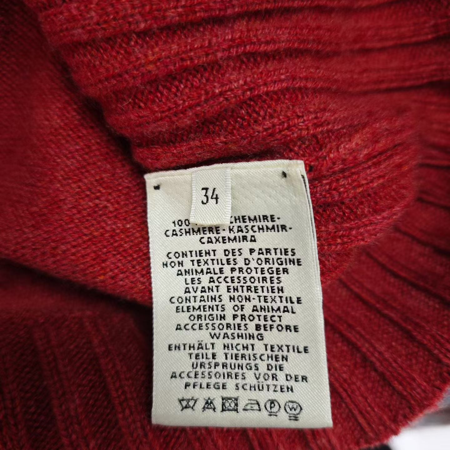 Hermès - Other - Cashmere - Red - (34)