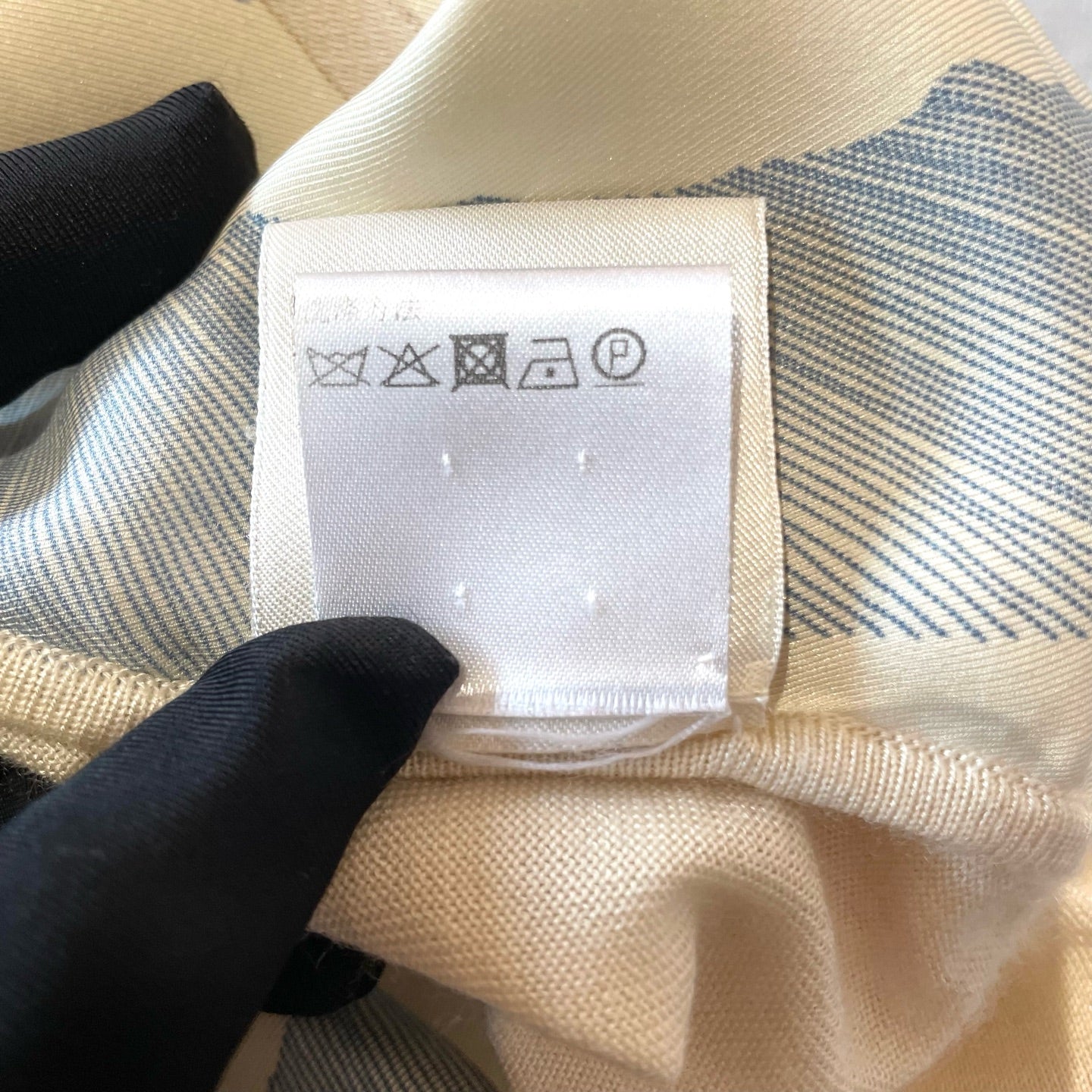 Hermès - Other - Cashmere - White - (34)