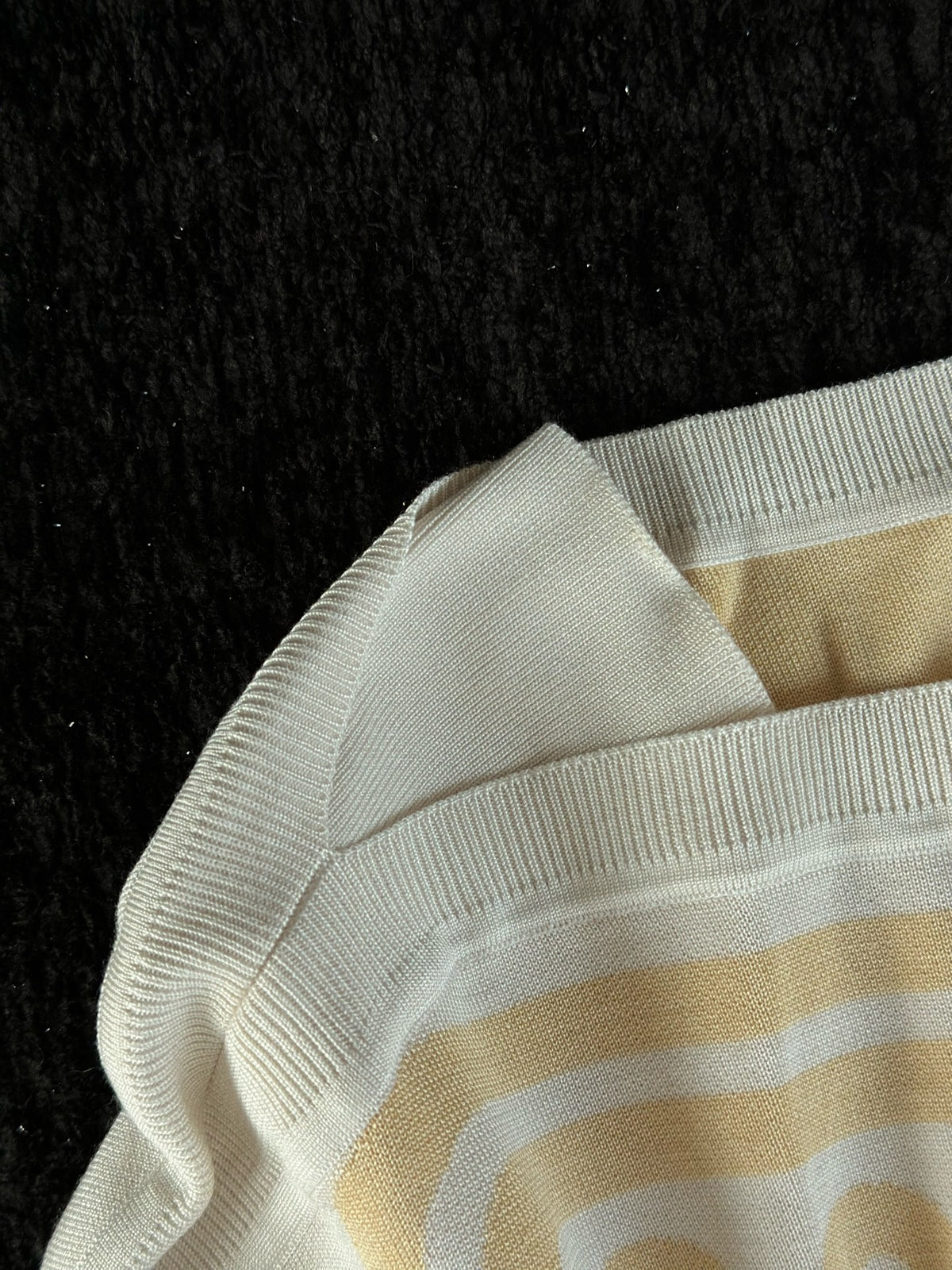 Hermès - Other - Silk - Beige - (36)