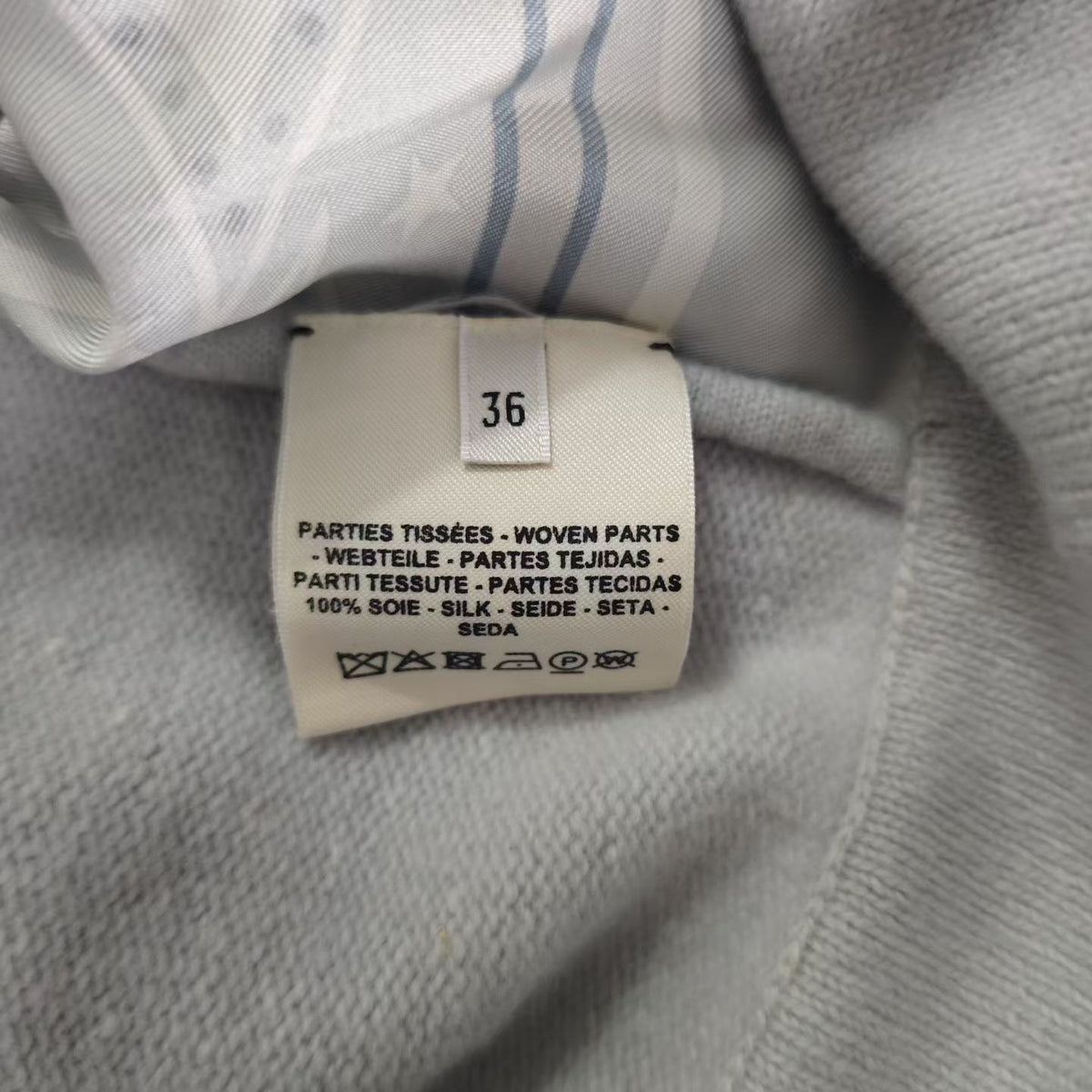Hermès - Other - Silk - Grey - (36)