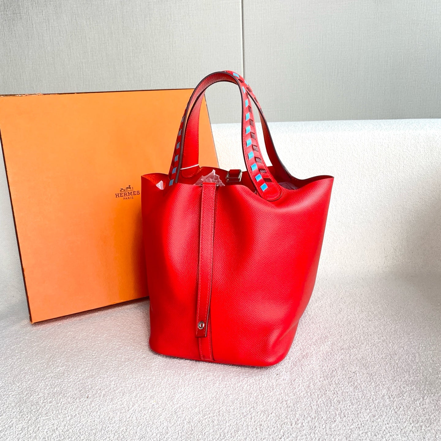 Hermès - Picotin Lock 22 with Woven Handle - Epsom leather - Red with Multicolor Woven Handle - (Medium)