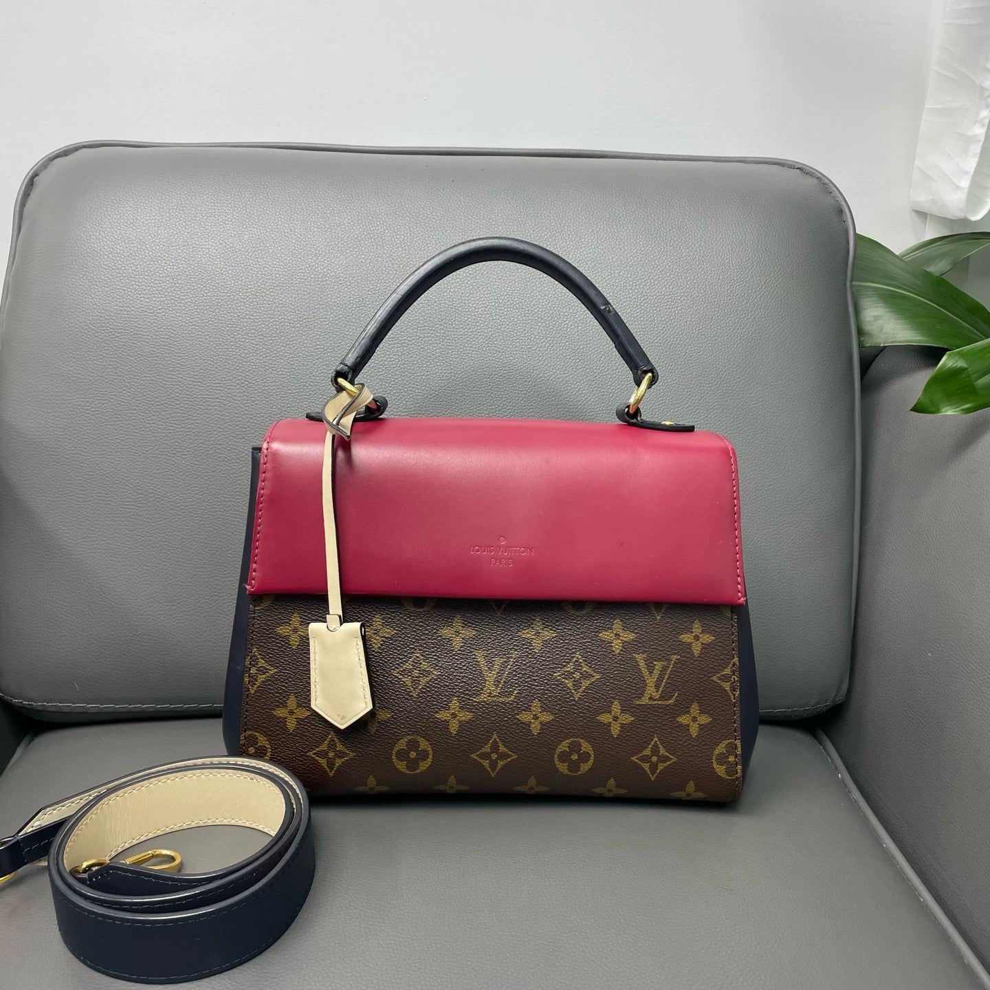 Louis Vuitton - Cluny BB - Monogram coated canvas and cowhide leather - Red, Brown, and Navy - (small)