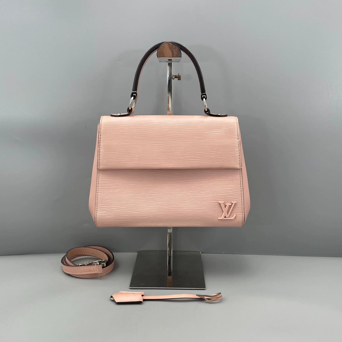 Louis Vuitton - Cluny BB - Epi leather - Pink - (small)