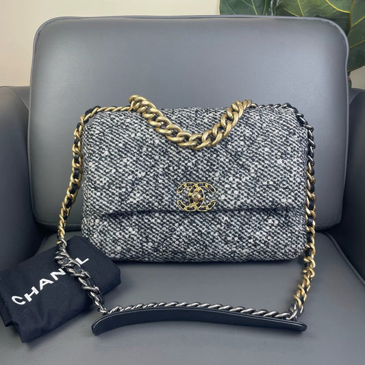 Chanel - 19 Bag - Tweed and Leather - Multicolour - (large)