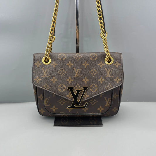 Louis Vuitton - Passy - Monogram coated canvas with leather trim - Brown - (Small)