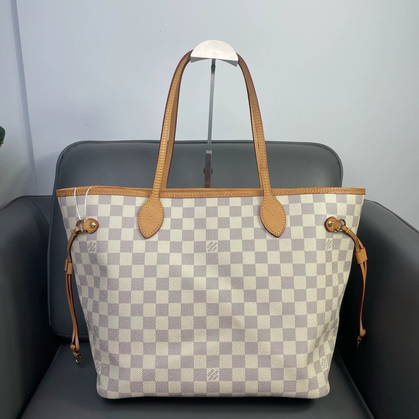 Louis Vuitton - Neverfull MM - Coated canvas with cowhide leather trim - White - (medium)