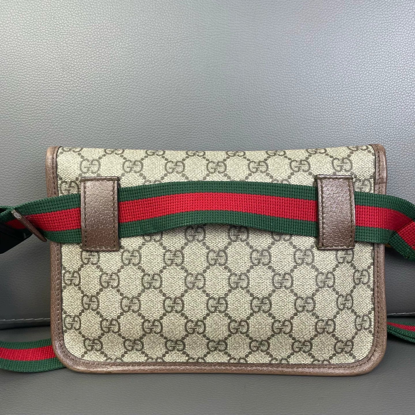 Gucci - Neo Vintage Tiger Head Belt Bag - GG Supreme canvas with leather trim and fabric Web strap - Beige and Brown with Red and Green accents - (small)