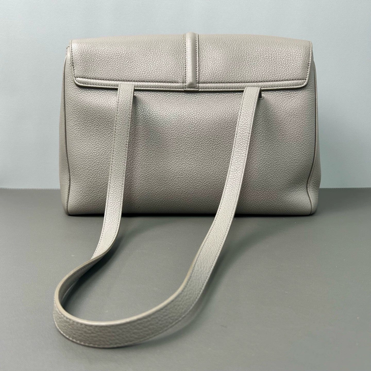 Celine - Soft 16 Medium - Leather - Grey - (Medium)