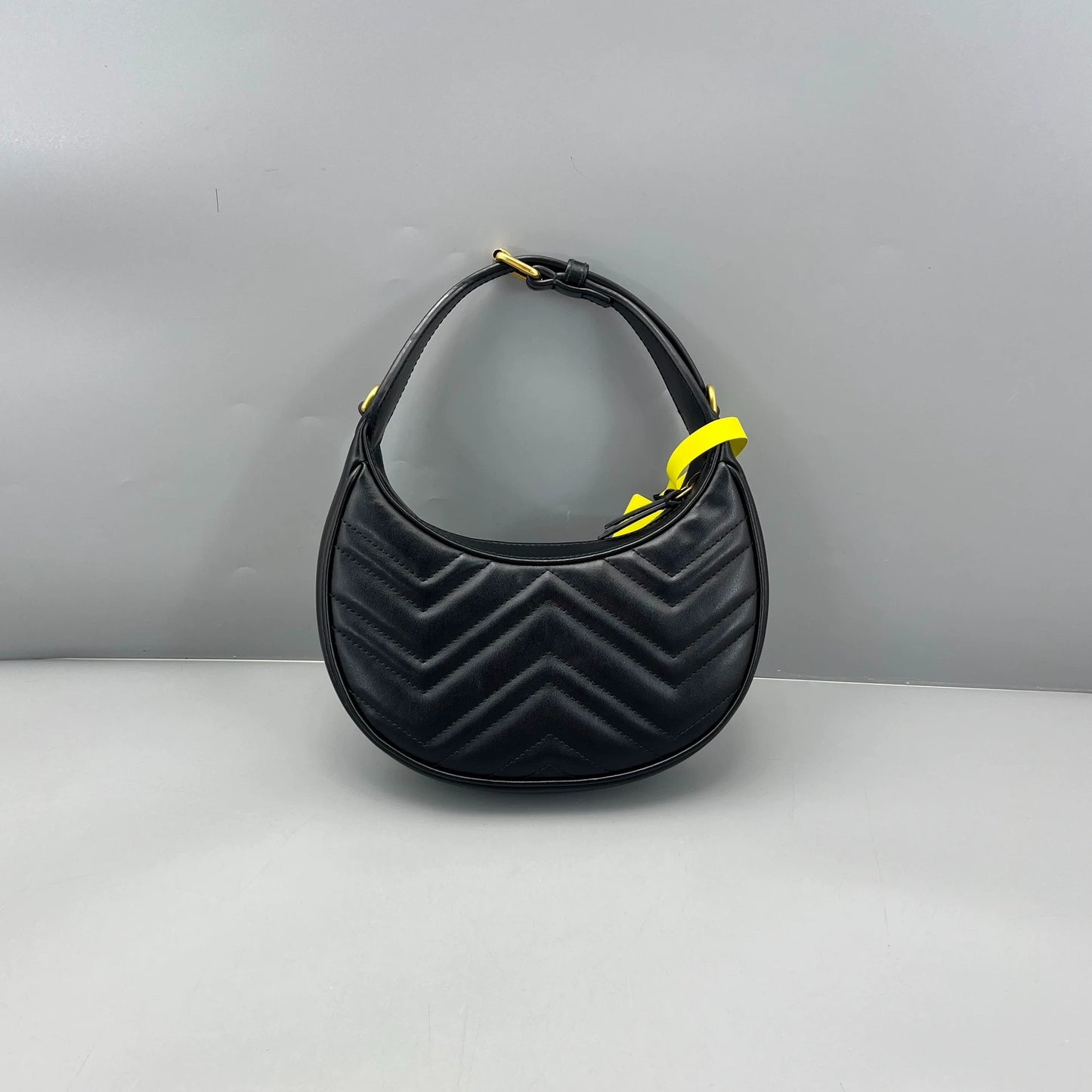 Gucci - GG Marmont Half Moon Bag - Leather - Black - (Small)