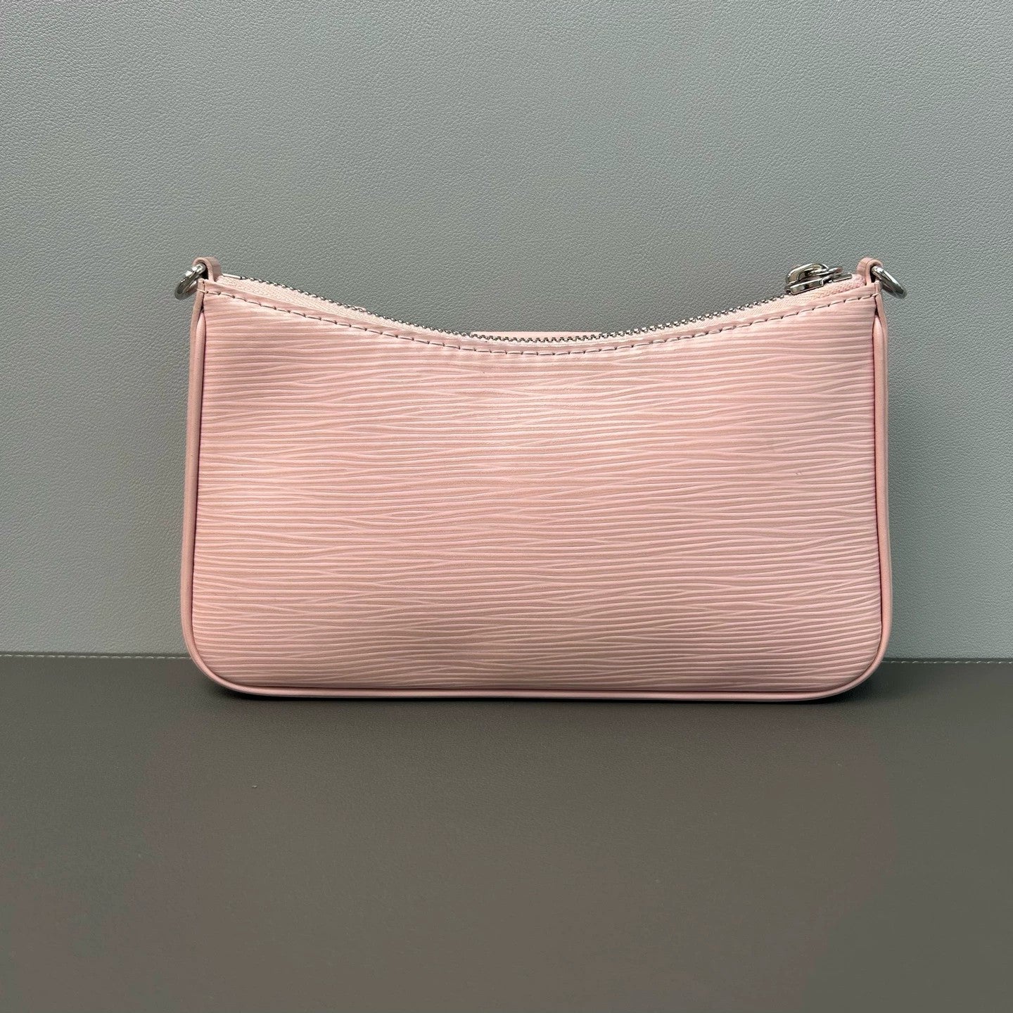Louis Vuitton - Easy Pouch - Leather - Pink - (mini)