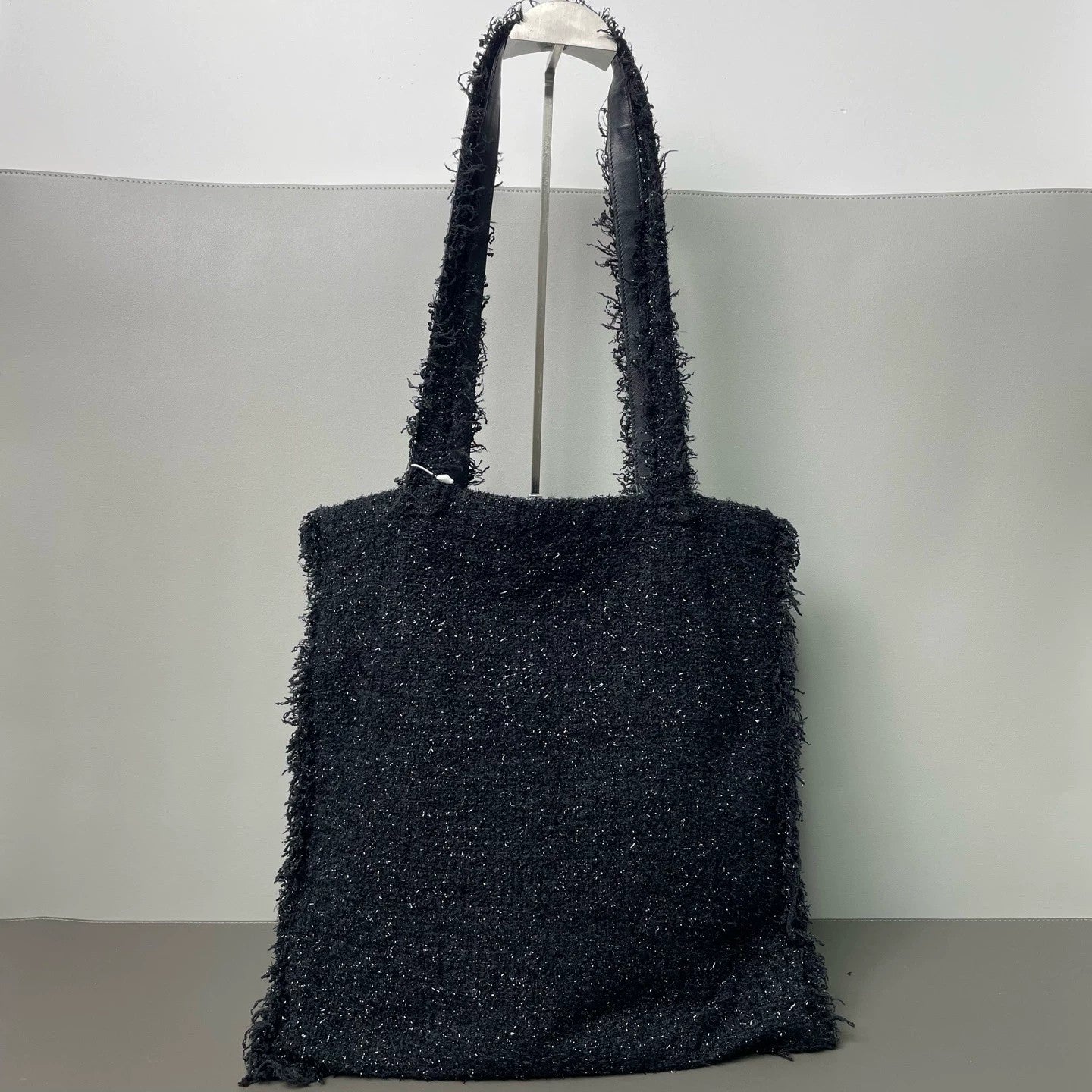 Chanel - Rocket Limited Edition Tote Bag - Tweed - Black - (medium)