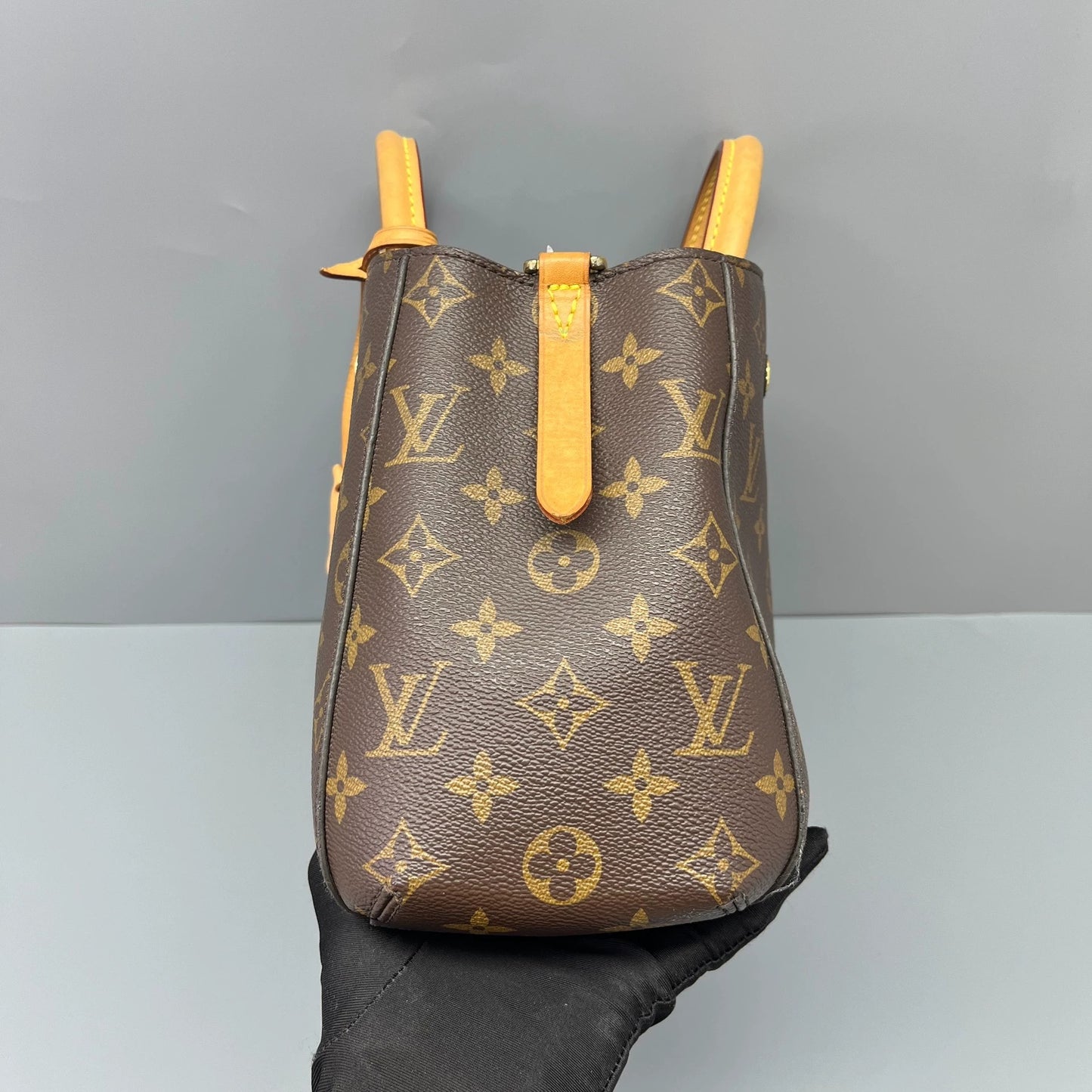 Louis Vuitton - Montaigne BB - Monogram coated canvas with Vachetta leather trim - Brown - (Small)