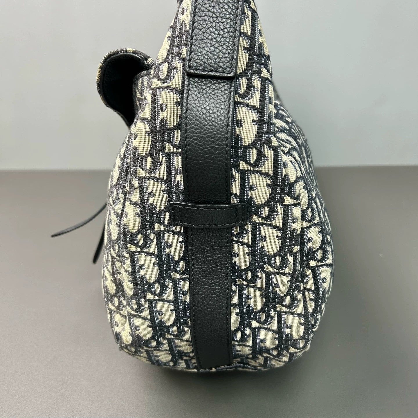 Dior - Saddle Soft Tote - Oblique jacquard canvas with pebbled leather trim - Beige and Navy with Black leather - (Small)