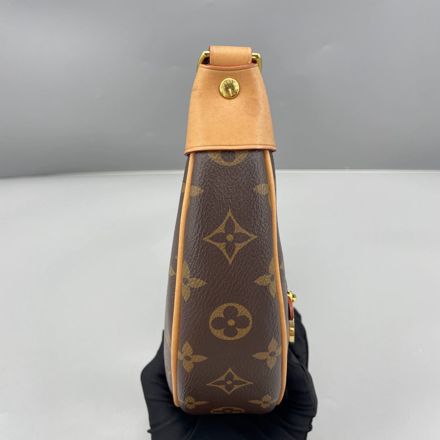 Louis Vuitton - Pea Bag - Monogram coated canvas with natural Vachetta leather trim - Brown - (mini)