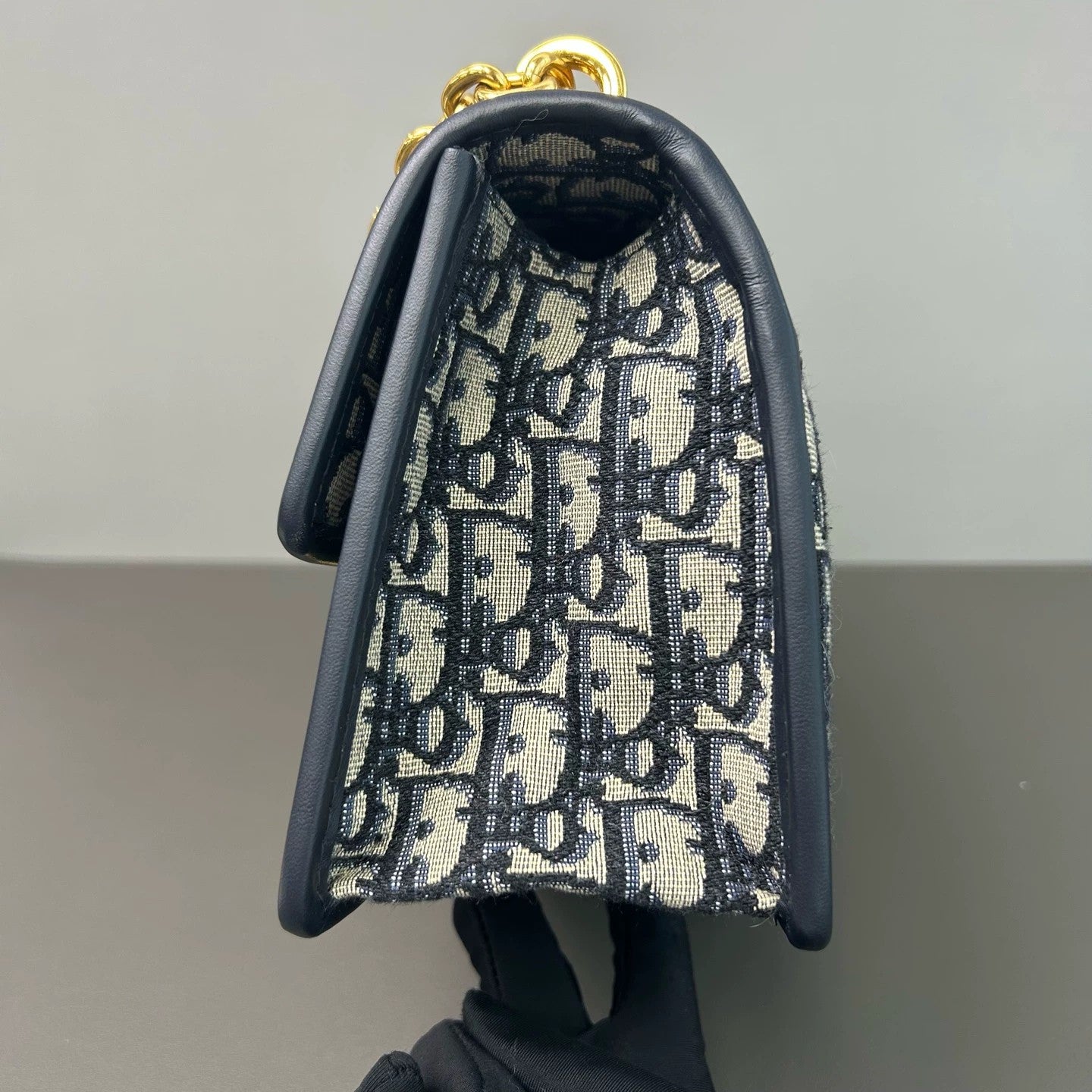 Dior - 30 Montaigne Oblique Embroidered Flap Bag with Chain - Embroidered canvas with leather trim - Blue - (medium)