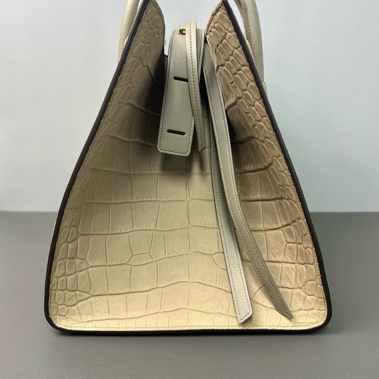 Celine - Phantom Luggage - Crocodile-embossed leather with a suede finish and smooth leather accents - Beige with Grey accents - (Large)