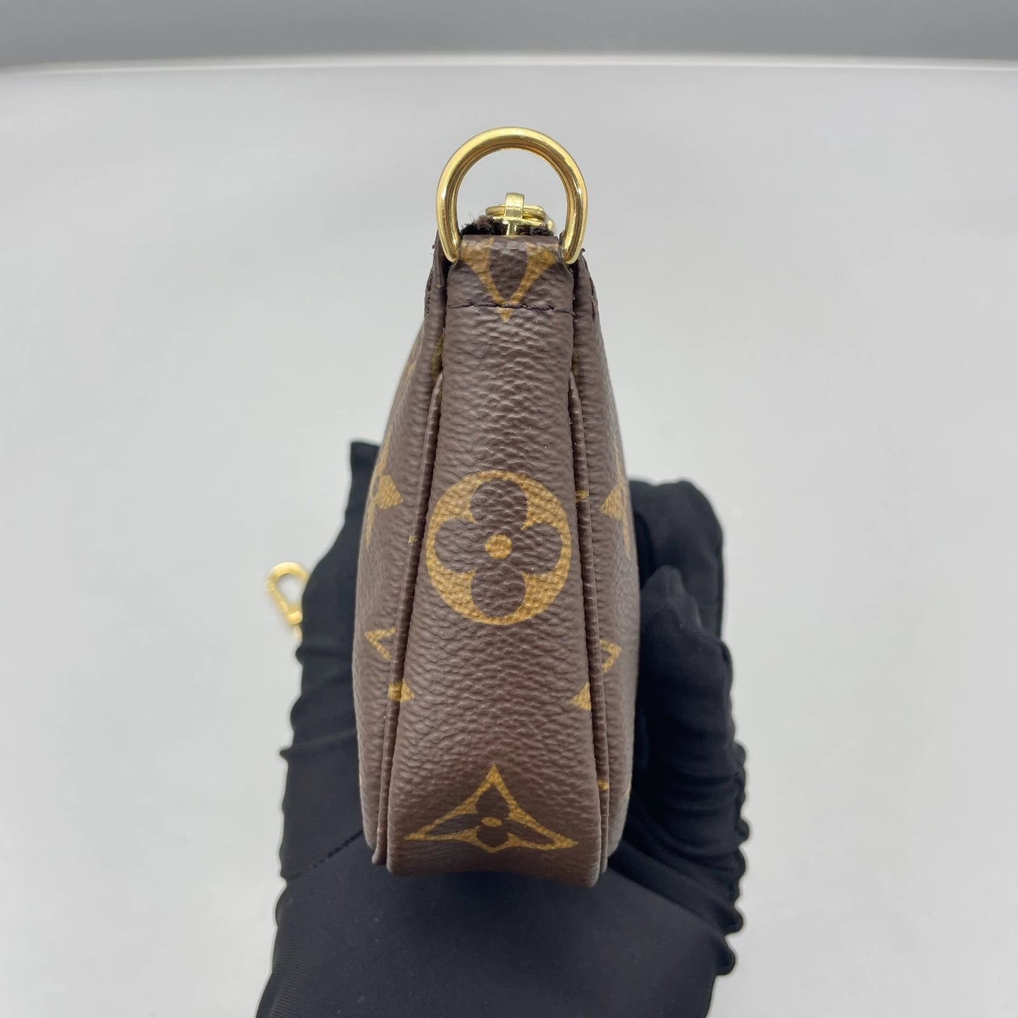 Louis Vuitton - Mini Pochette Accessoires - Monogram coated canvas with natural cowhide leather trim - Brown - (mini)