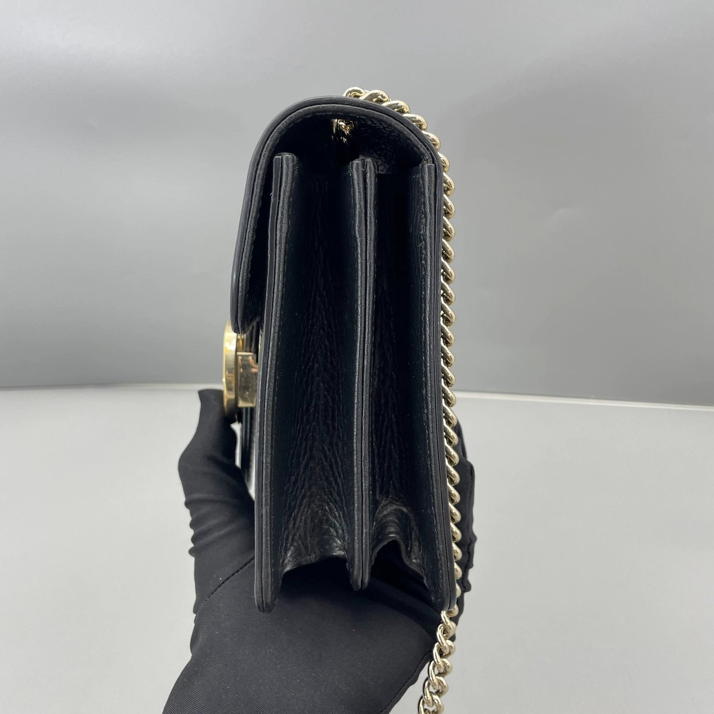 Gucci - Interlocking G Accordion Chain Bag - Leather - Black - (small)