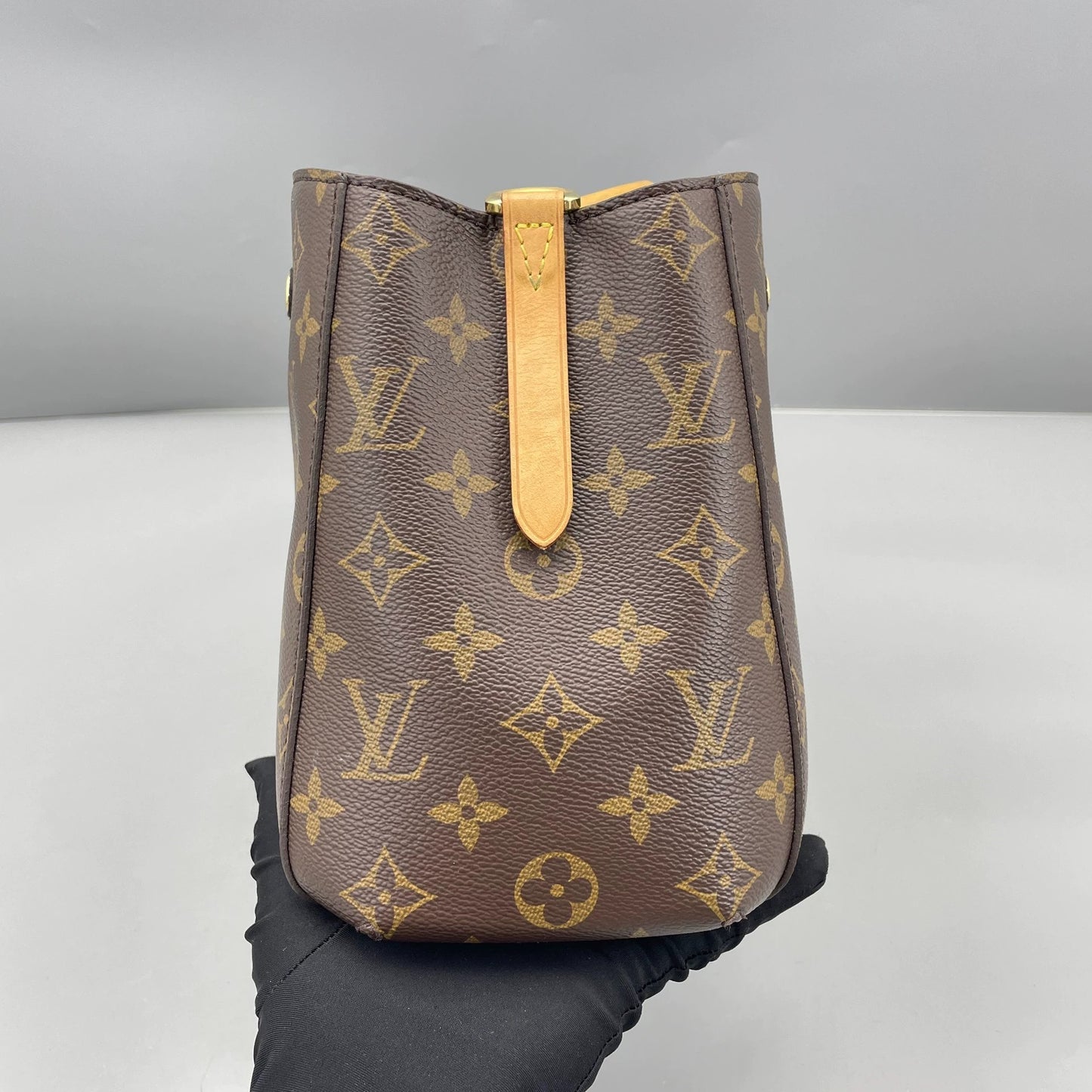 Louis Vuitton - Montaigne BB - Monogram coated canvas with Vachetta leather trim - Brown - (Mini)
