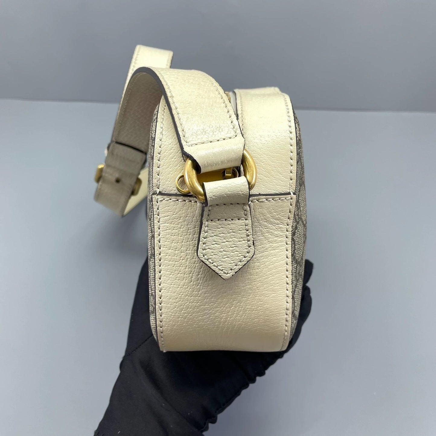 Gucci - Ophidia GG Small Camera Bag - GG Supreme canvas with grained leather trim - Beige and white with red and navy accents - (Medium)