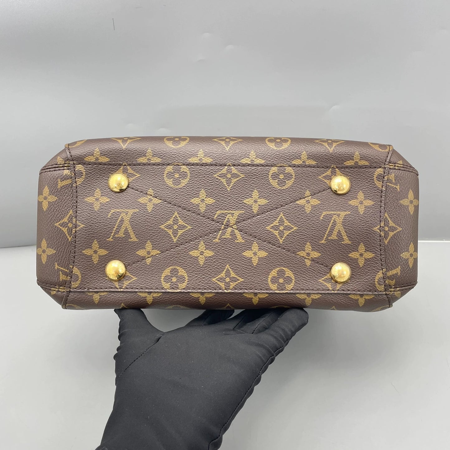Louis Vuitton - Montaigne BB - Monogram coated canvas with Vachetta leather trim - Brown - (Mini)
