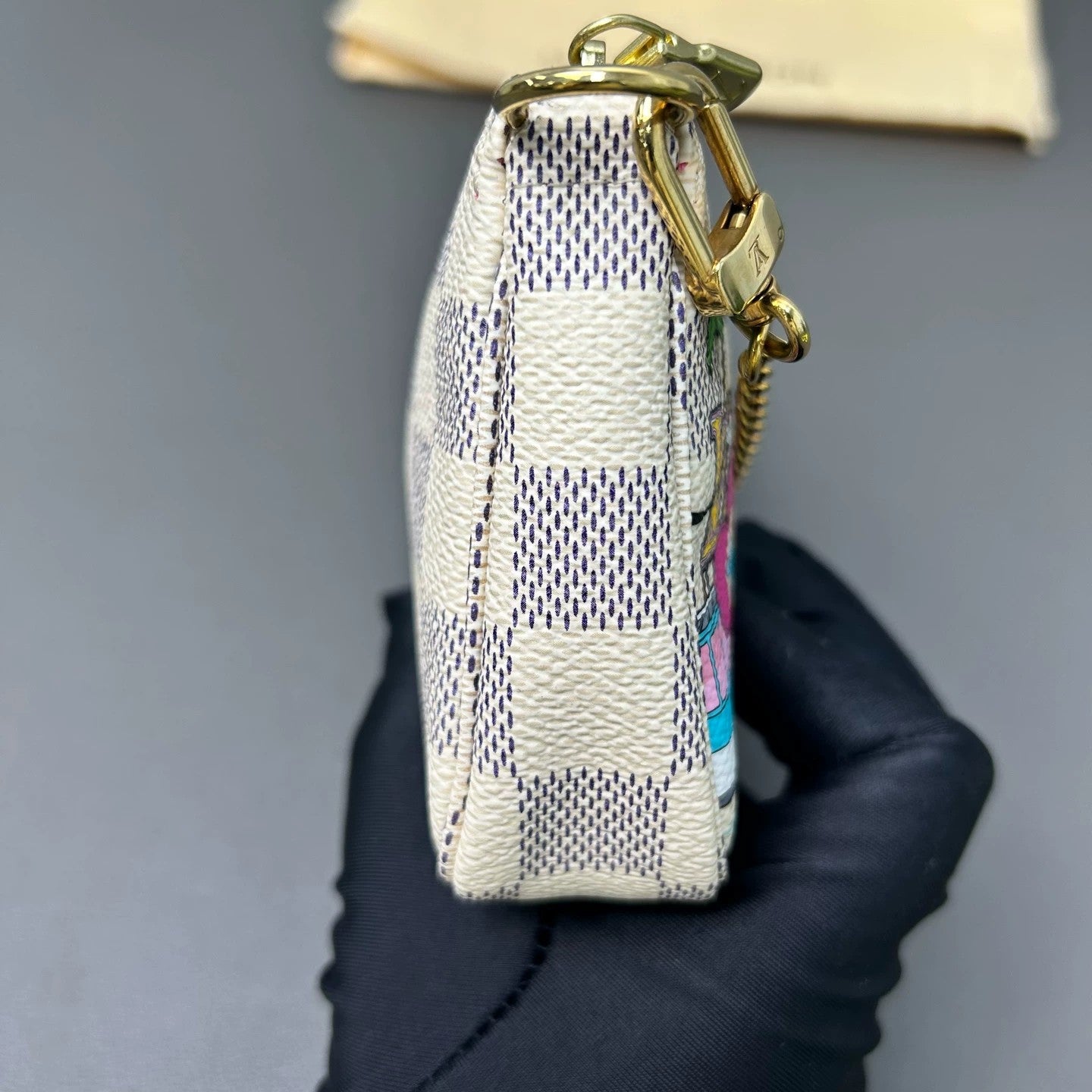 Louis Vuitton - Mini Pochette Accessoires - Coated Canvas - Multicolour - (Mini)