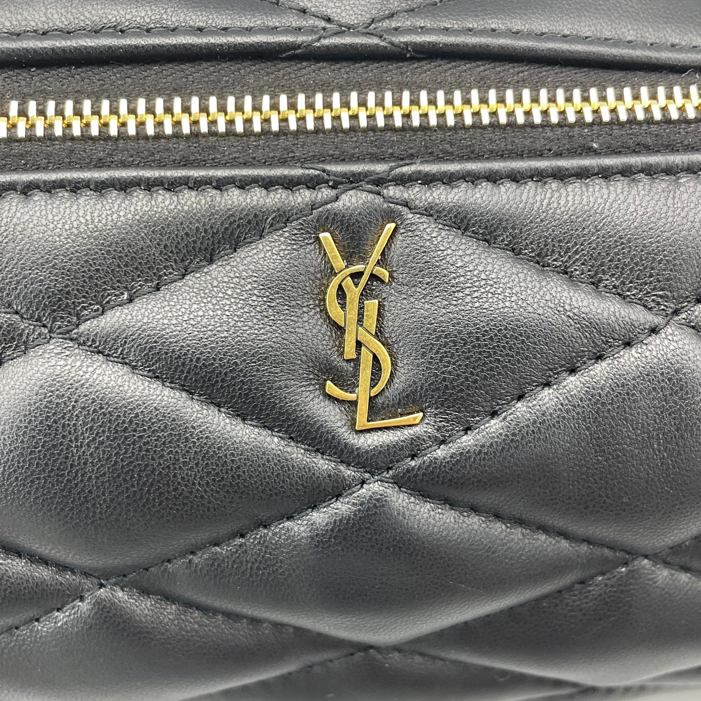 Saint Laurent - Quilted Barrel Chain Bag - Leather - Black - (mini)