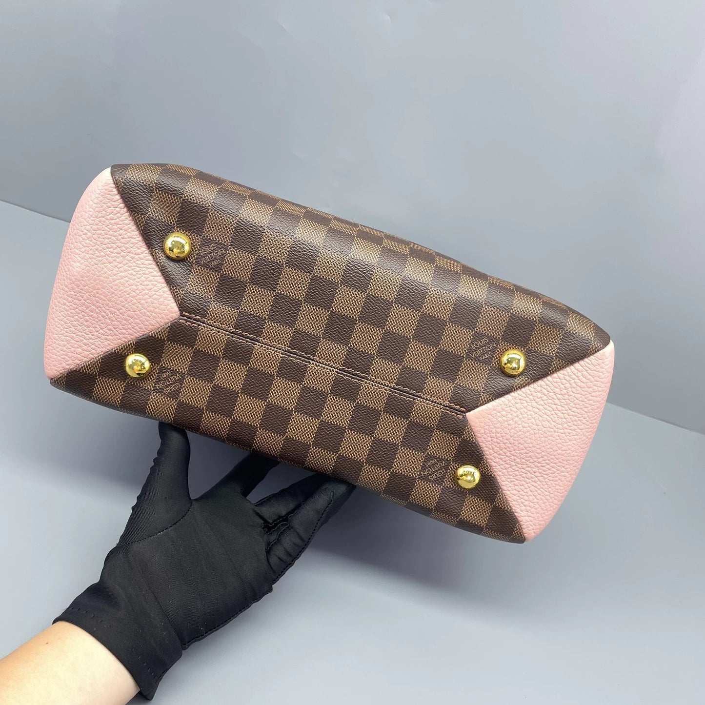 Louis Vuitton - Brittany - Damier Ebene coated canvas with grained leather trim - Brown and Pink - (medium)